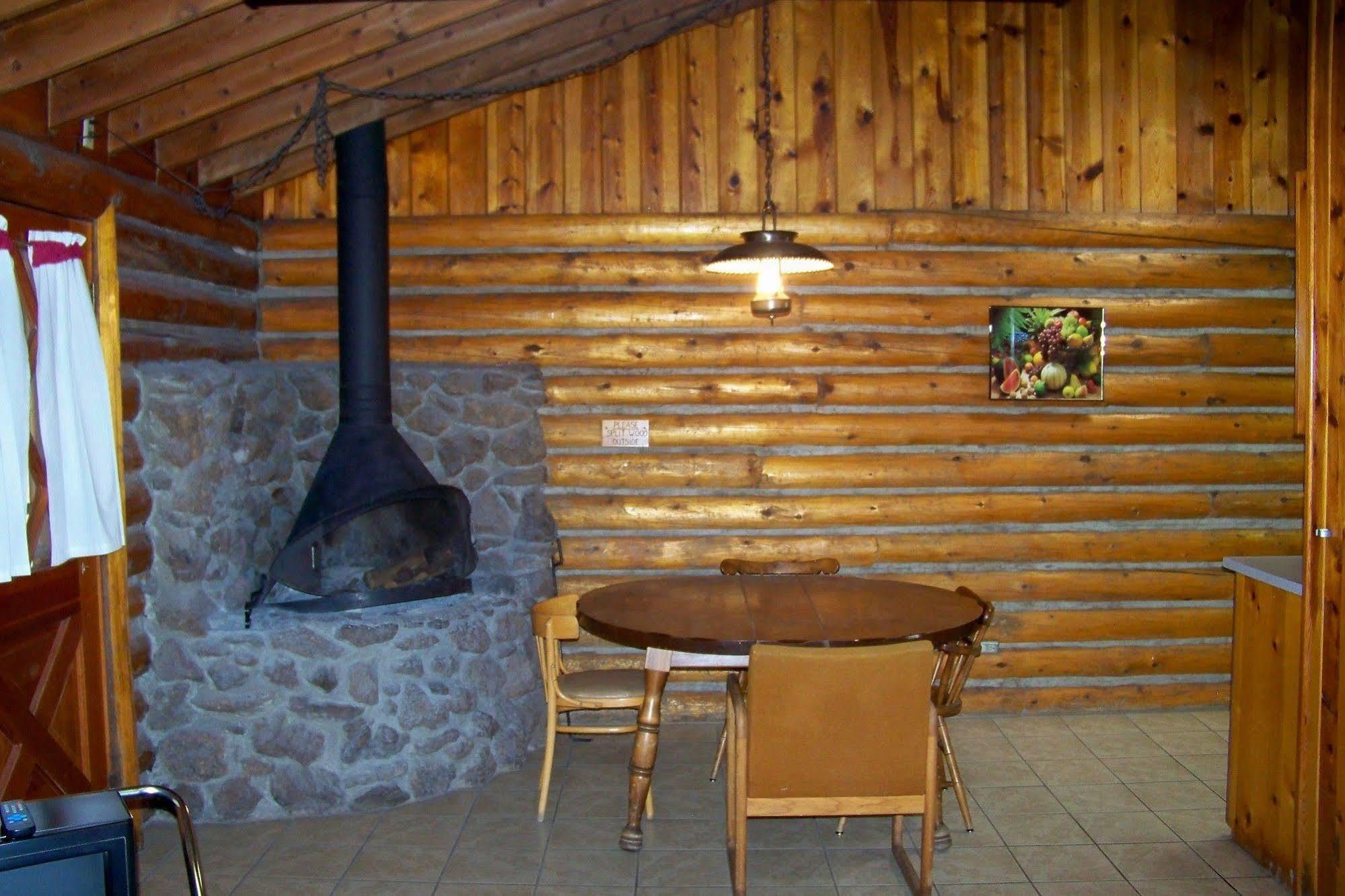 Lake Of The Woods Resort Lakeside Exteriör bild